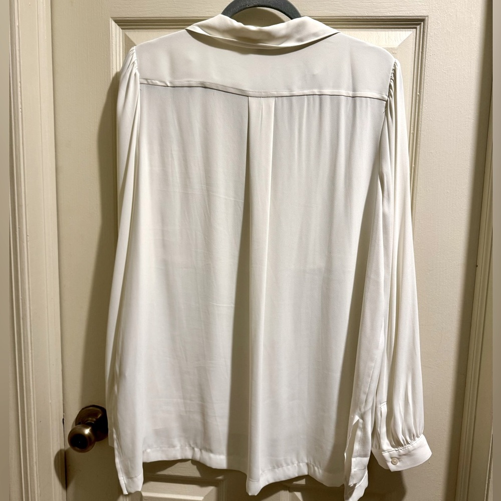 WHBM ivory button down shirt - Picture 4 of 9